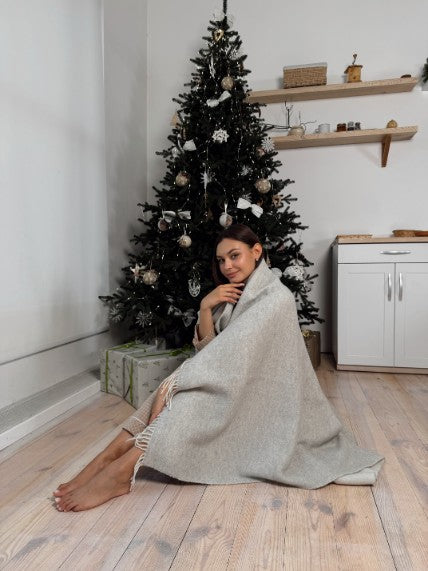Merino Heathered Koc z wełny meryno w odcieniu popielatym 140x200 cm- ciepły i przytulny