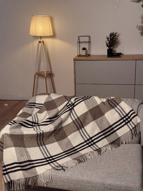 Merino Checked Throw Koc wełniany w klasyczną kratę 140x200 cm - elegancki, dekoracyjny