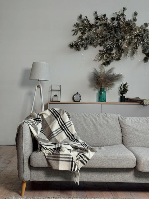 Merino Checked Throw Koc wełniany w klasyczną kratę 140x200 cm - elegancki, dekoracyjny
