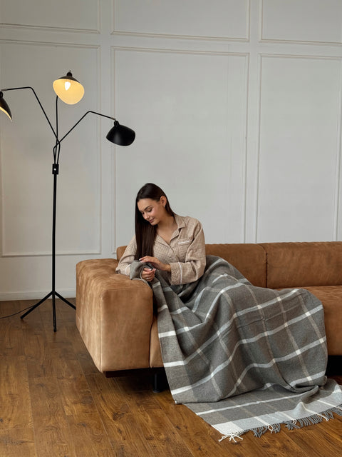 Merino Grey Плед у клітинку з вовни мериноса 140×200 см затишний