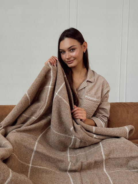 Elf White & Beige Koc w kratę klasyczna beżowo-białą 140×200 cm Premium z wełny nowozelandzkiej