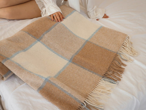 Elf Oliver New Zealand Wool Blanket – Light Checker Pattern, Cozy Elegance