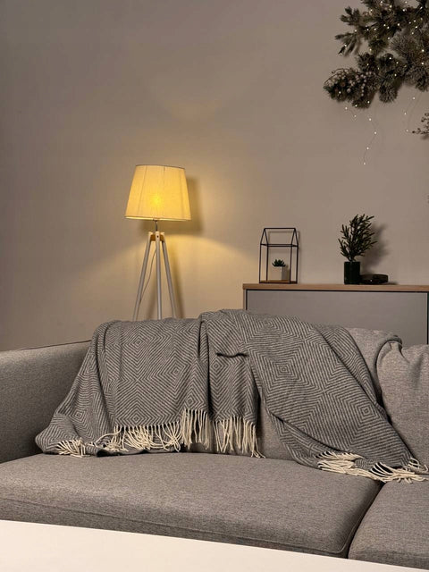 Marsel White & Grey Плед з вовни мериноса світло-сірий 140×200 см геометричний візерунок