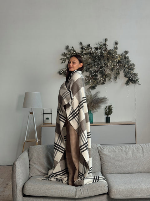 Merino Checked Throw Koc wełniany w klasyczną kratę 140x200 cm - elegancki, dekoracyjny