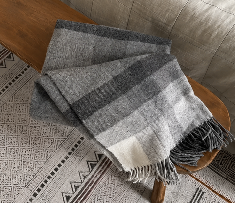 Marsel S/Zik Koc Merino z Gradientem Szarości 140x200 przytulny, dekoracyjny